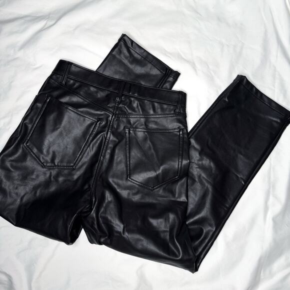 Abercrombie The 90s Straight Ultra High Rise Black Vegan Leather Pants - Picture 9 of 12